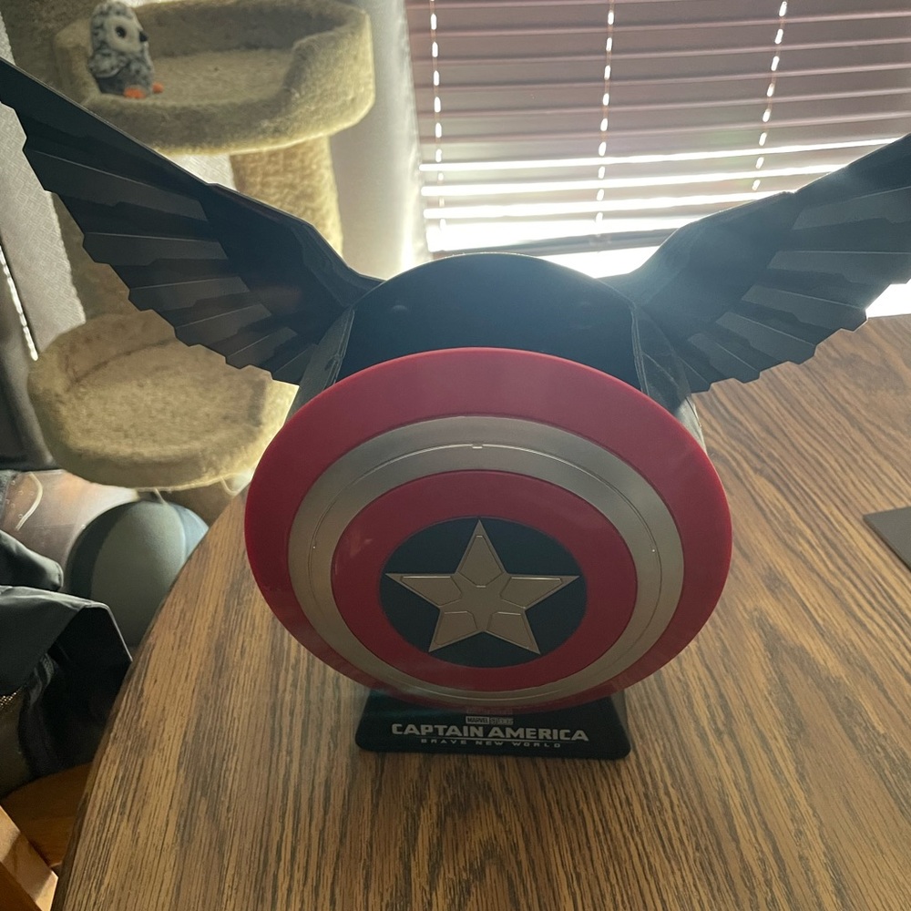 CAPTAIN AMERICA POPCORN BUCKET